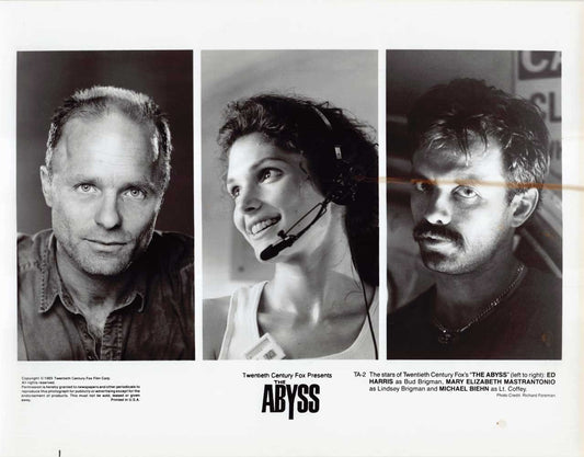 Mary Elizabeth Mastrantonio THE ABYSS Ed Harris original 8x10 press photo 1989