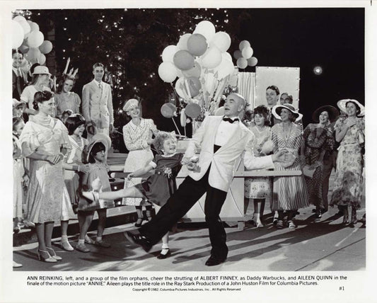 Albert Finney ANNIE Tim Curry Carol Burnett original 8x10 press photos 1982