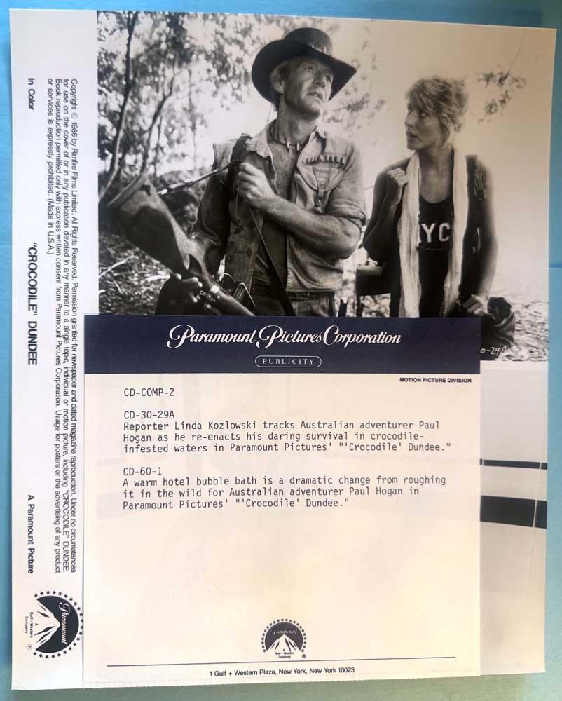 Paul Hogan CROCODILE DUNDEE Linda Kozlowski original 8x10 press photo 1986