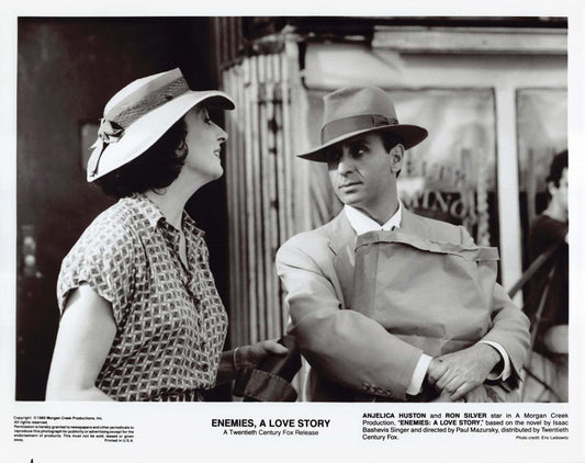 Anjelica Huston 1989 ENEMIES, A LOVE STORY Ron Silver original 8x10 press photo