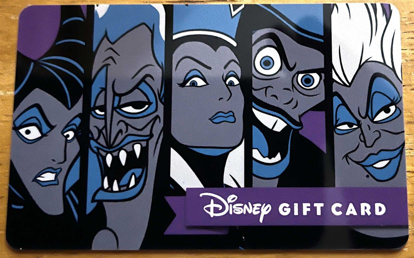 Disney VILLAINS collectible gift card Disney Theme Parks