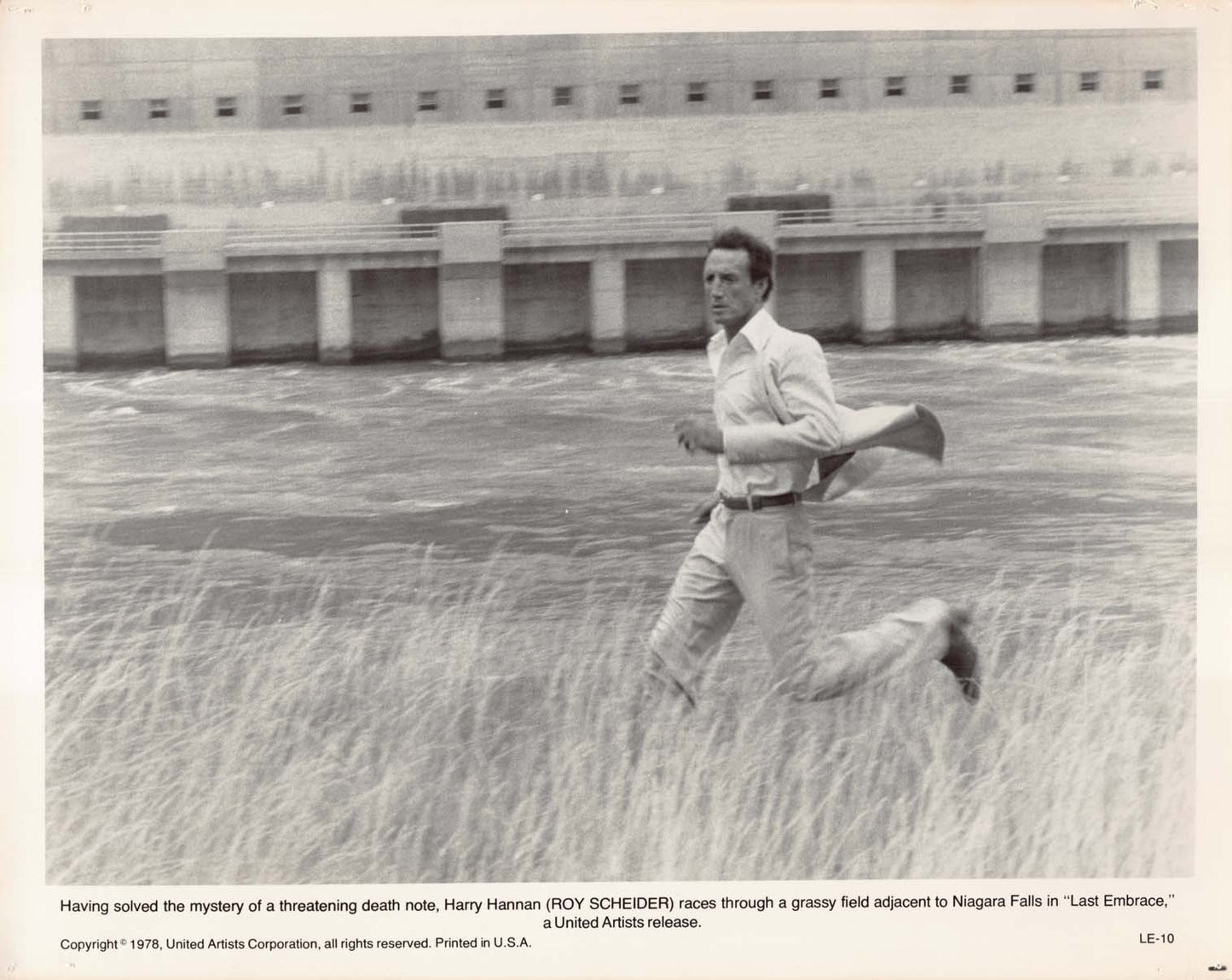 Roy Scheider LAST EMBRACE original press photo 1978