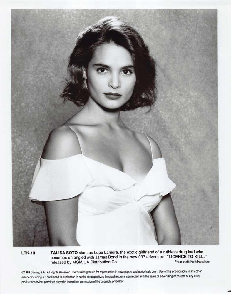 Talisa Soto LICENCE TO KILL original 8x10 press photo James Bond 007