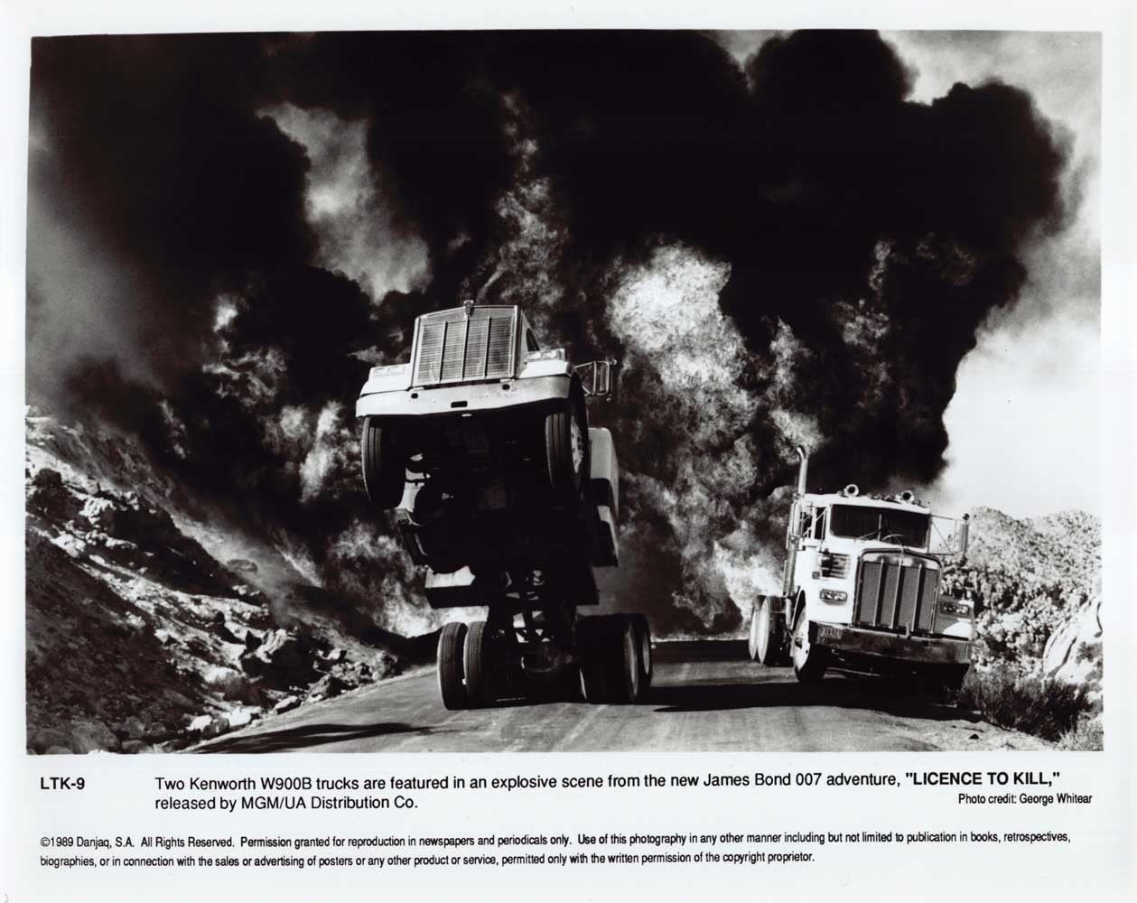 James Bond 007 LICENCE TO KILL original 10x8 press photo