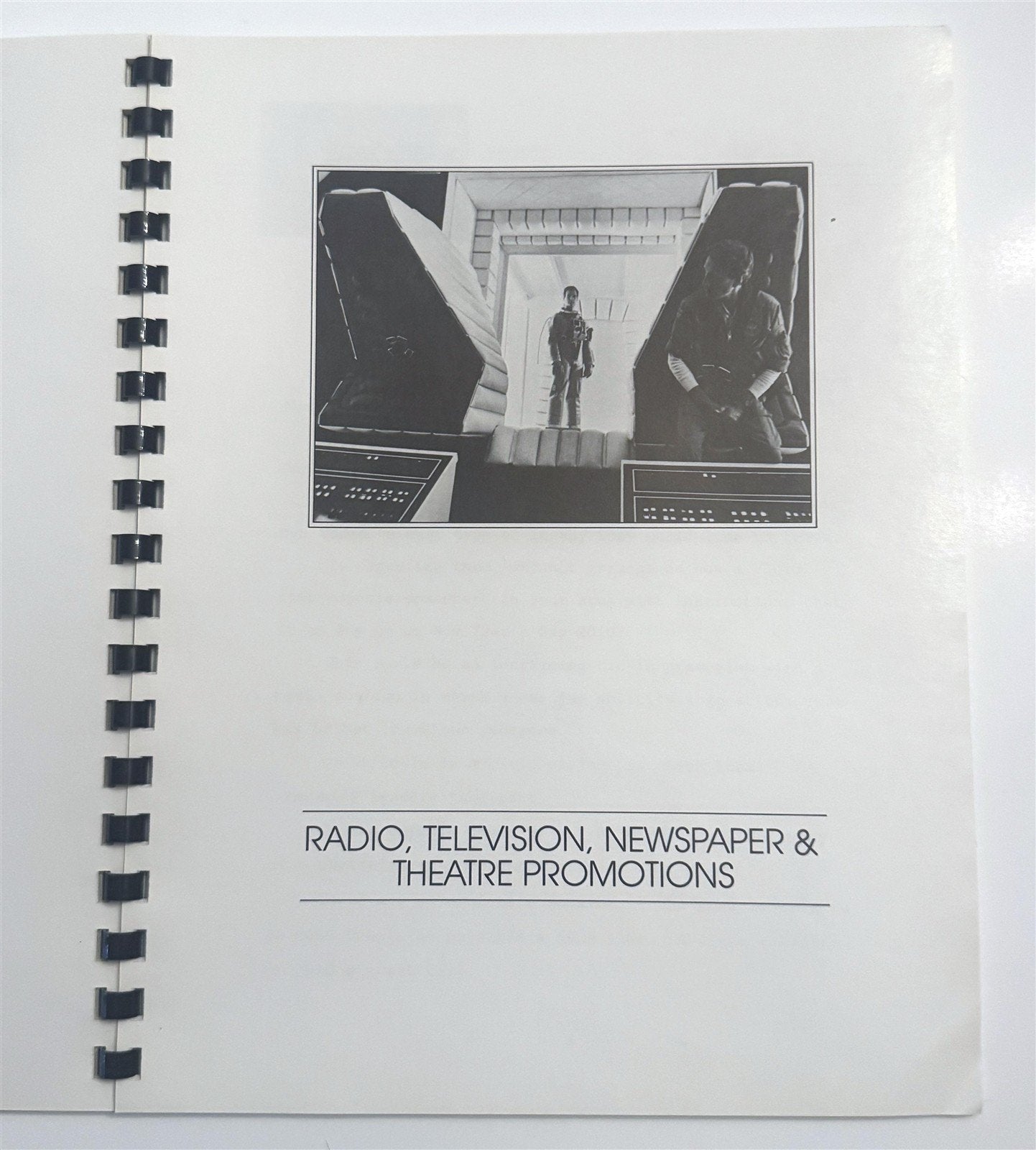 Roy Scheider 2010 Helen Mirren Keir Dullea original Marketing Guide 1984