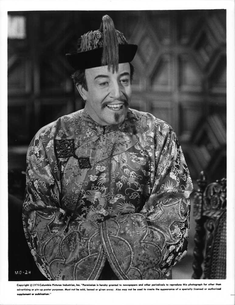 Peter Sellers MURDER BY DEATH original 8x10 press photo 1976