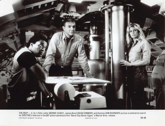 Sean Connery K Basinger NEVER SAY NEVER AGAIN Casey press photo James Bond 007