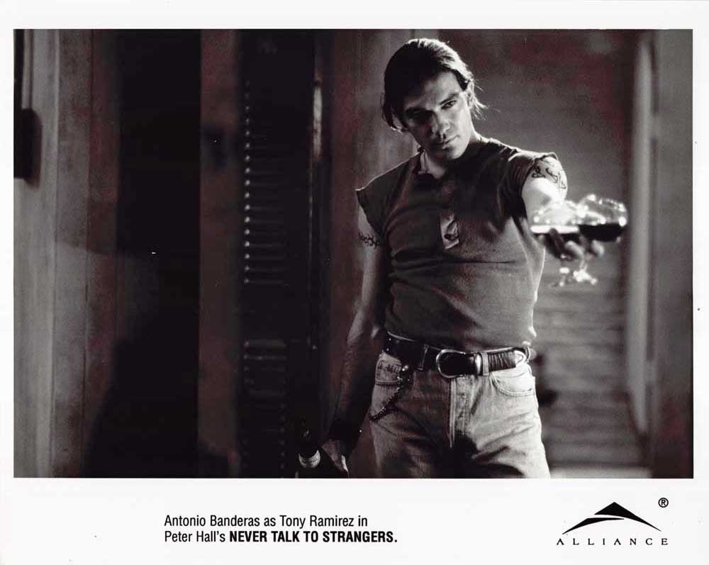 Antonio Banderas NEVER TALK TO STRANGERS wine original 10x8 press photo 1995