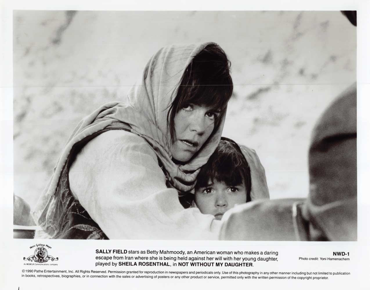 Sally Field NOT WITHOUT MY DAUGHTER original 10x8 press photo 1990