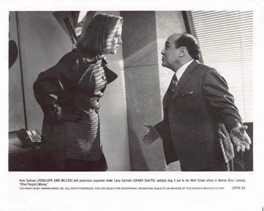 Penelope Ann Miller OTHER PEOPLE'S MONEY Danny DeVito original press photo 1991
