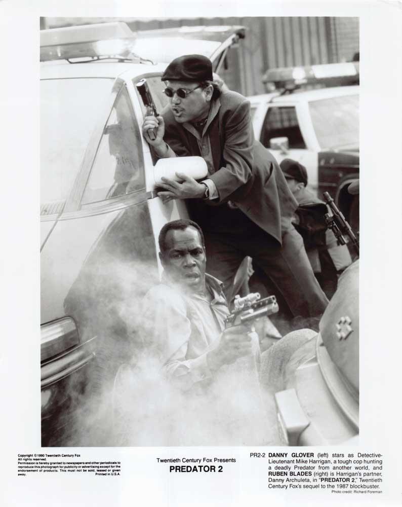 Danny Glover PREDATOR 2 Rubén Blades original 8x10 press photo 1990