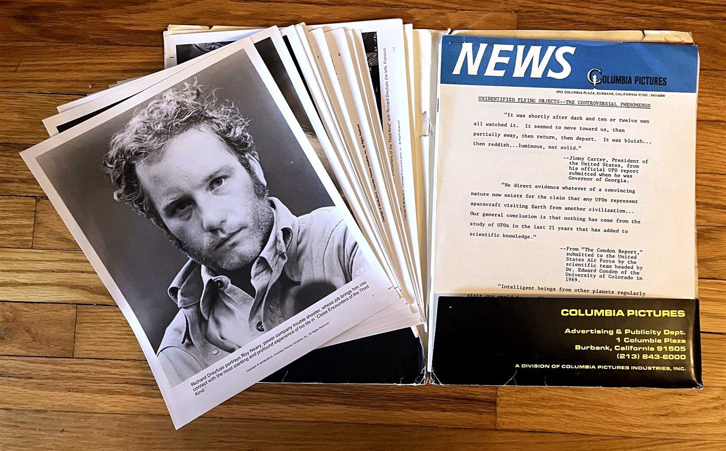 Richard Dreyfuss CLOSE ENCOUNTERS OF THE THIRD KIND original press kit 24 stills