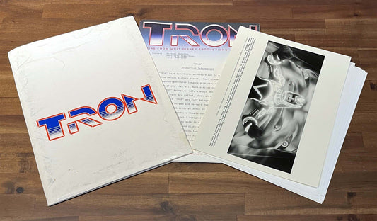 Jeff Bridges TRON Bruce Boxleitner original press kit 15 widescreen stills 1982