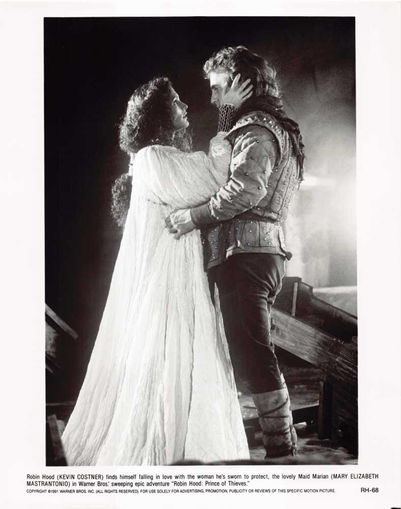 Kevin Costner ROBIN HOOD Mary Elizabeth Mastrantonio original 8x10 photo