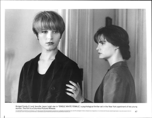 Bridget Fonda Jennifer Jason Leigh SINGLE WHITE FEMALE original 10x8 press photo