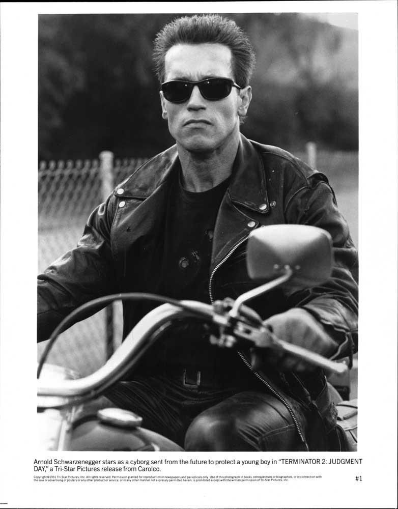 Arnold Schwarzenegger TERMINATOR 2 JUDGMENT DAY original 8x10 press photo 1991