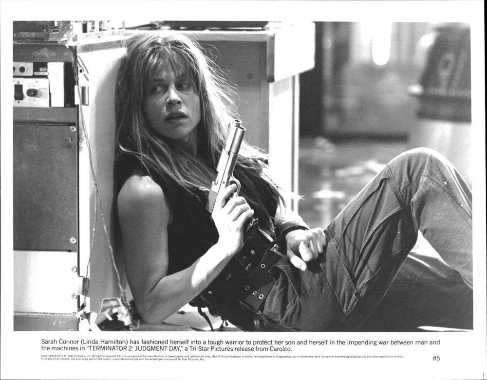 Linda Hamilton TERMINATOR 2 JUDGMENT DAY original 10x8 press photo 1991