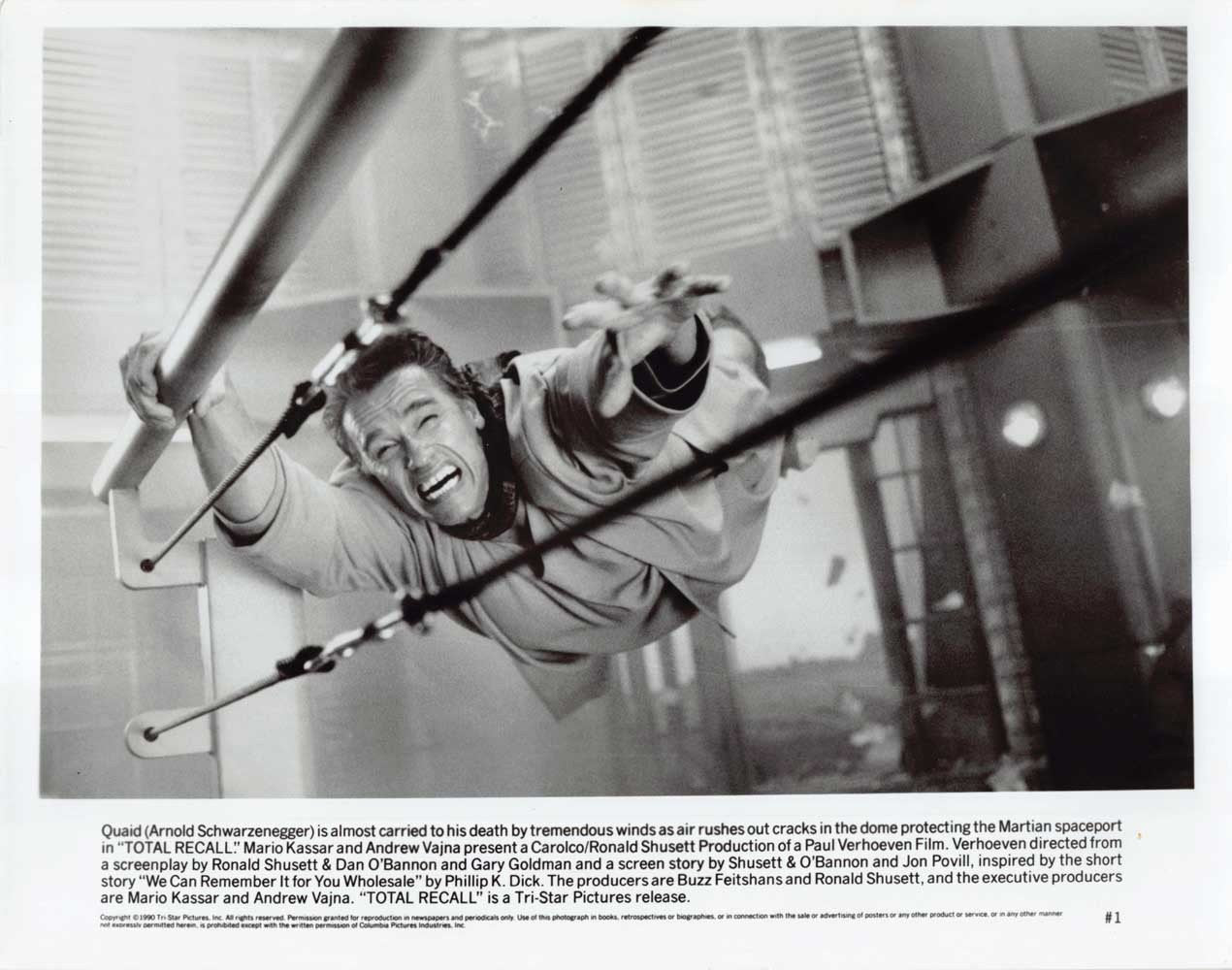 Arnold Schwarzenegger TOTAL RECALL original press photo 1990