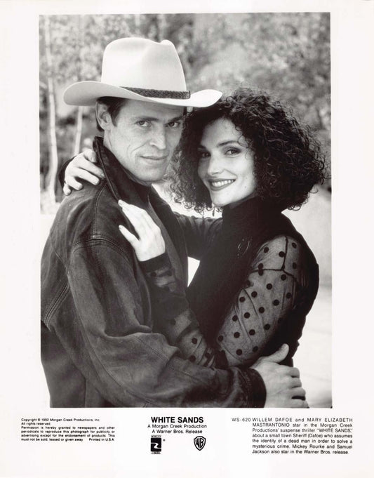 Willem Dafoe WHITE SANDS Mary Elizabeth Mastrantonio original 8x10 press photo