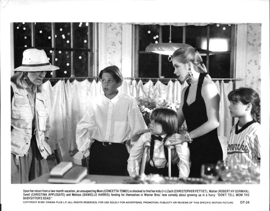 Christina Applegate DON'T TELL MOM THE BABYSITTER'S DEAD original press photo 91