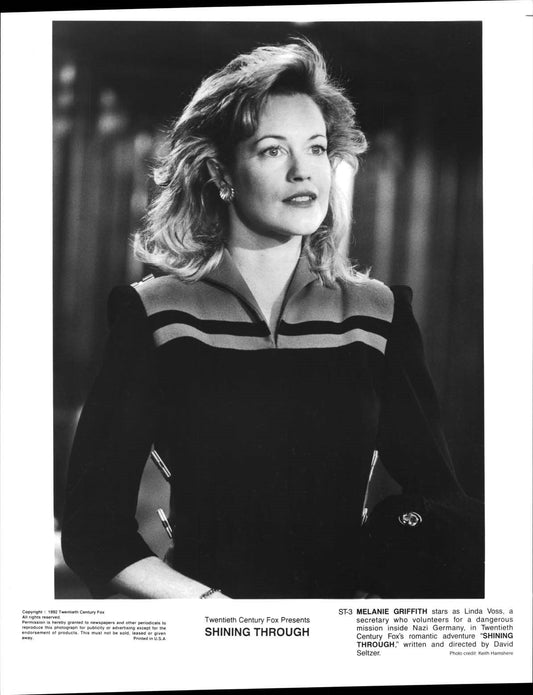 Melanie Griffith SHINING THROUGH John Gielgud original press photos 1992