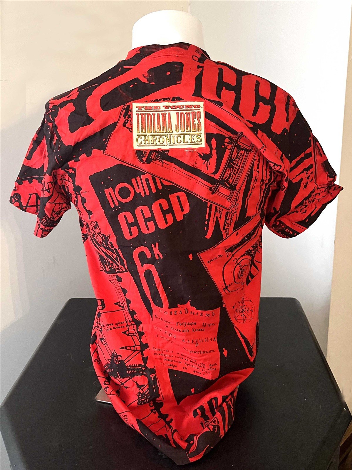 1992 YOUNG INDIANA JONES vintage wrap-around tee shirt One Size