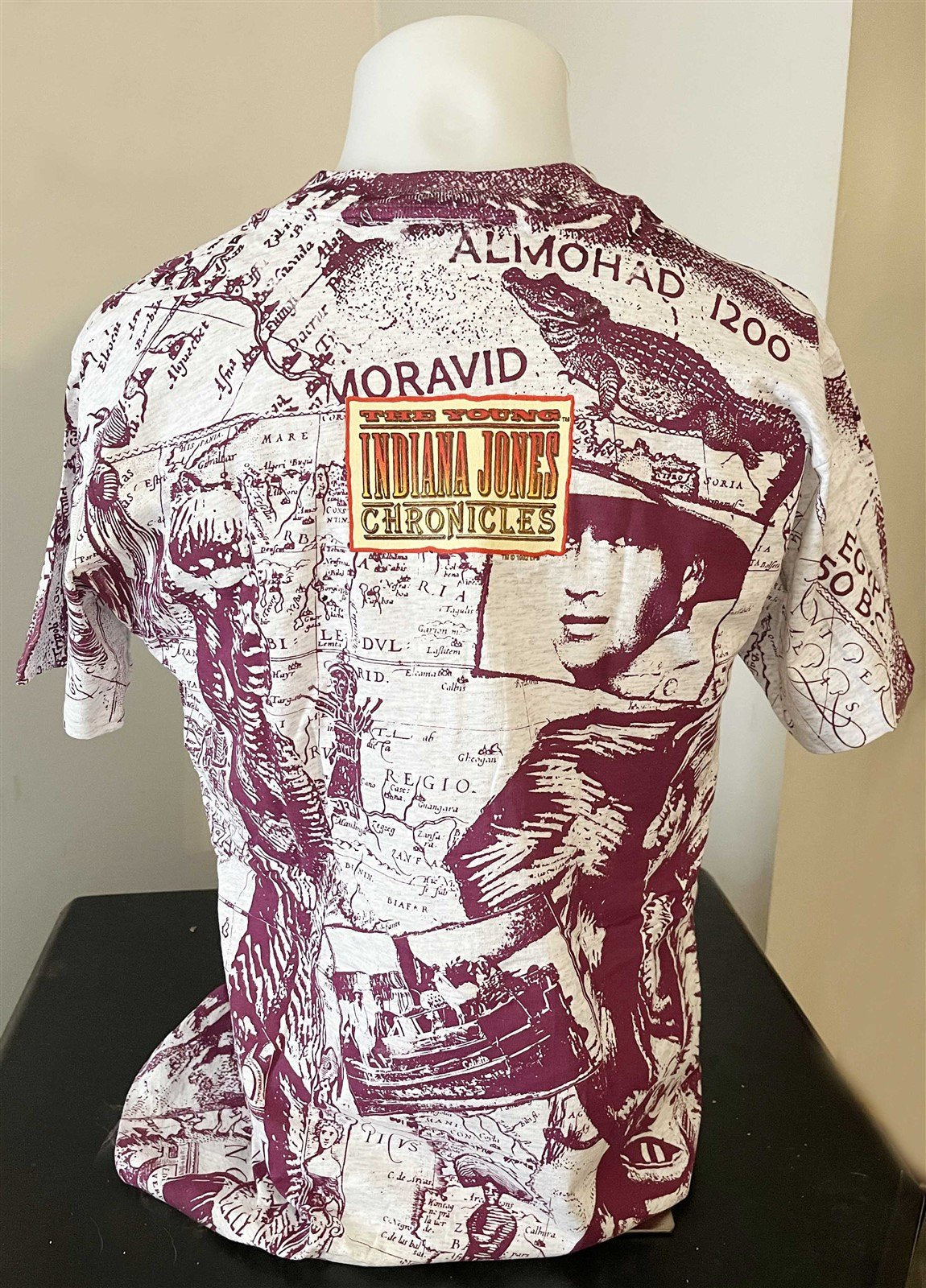 1992 YOUNG INDIANA JONES vintage wrap-around white tee shirt One Size