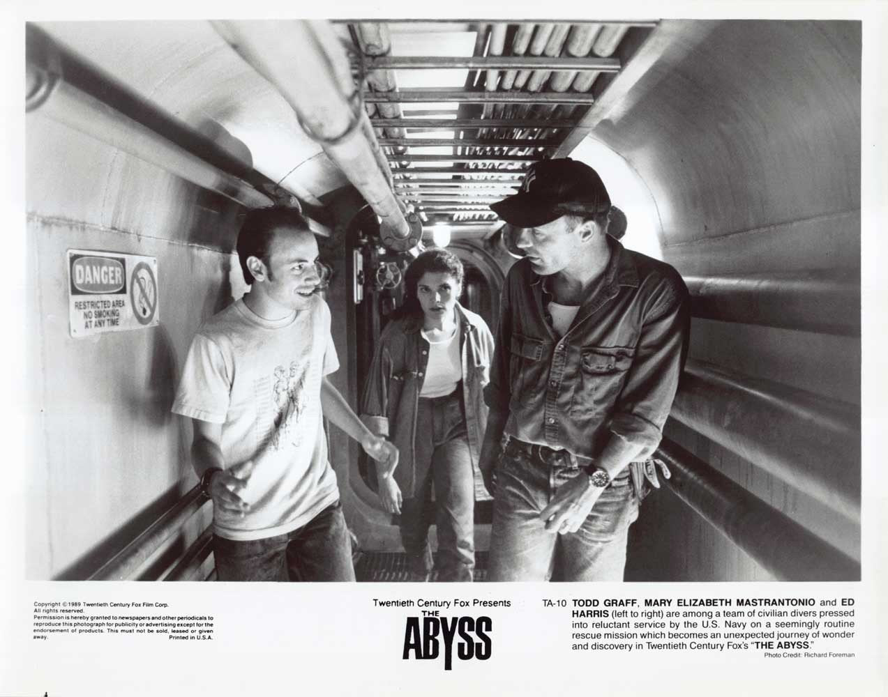 Ed Harris THE ABYSS Todd Graff Mastrantonio original 10x8 press photo 1989