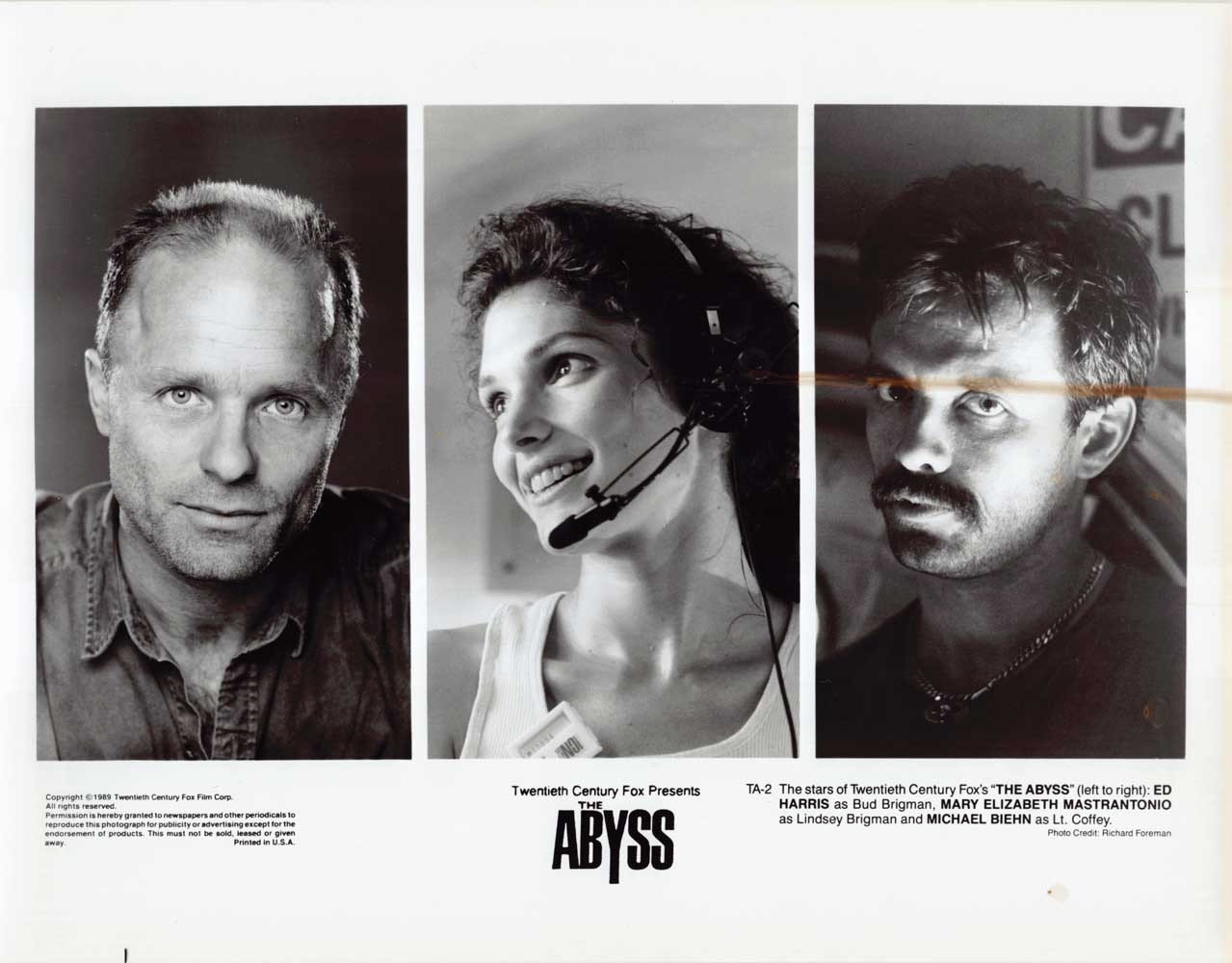 Mary Elizabeth Mastrantonio THE ABYSS Ed Harris original 8x10 press photo 1989