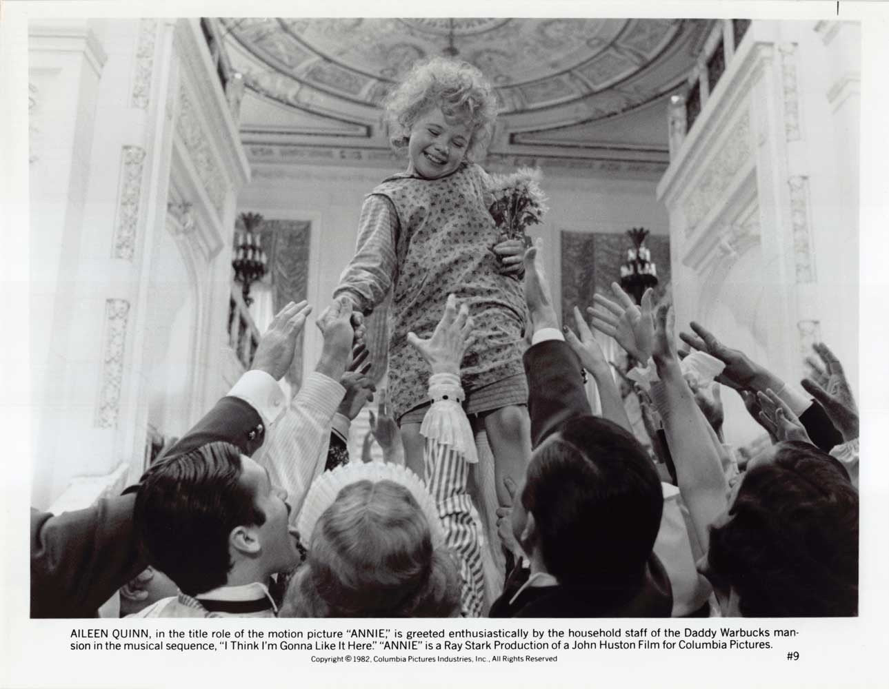 Albert Finney ANNIE Tim Curry Carol Burnett original 8x10 press photos 1982