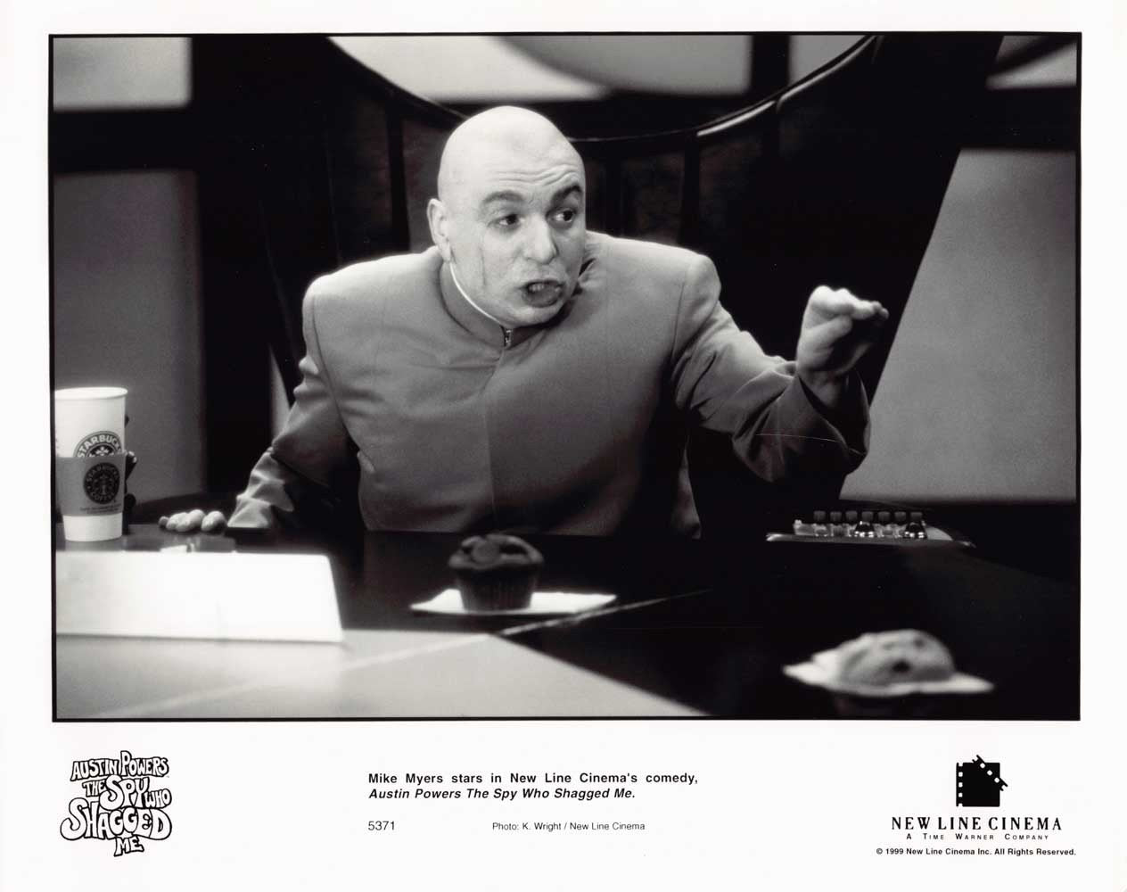 Mike Myers AUSTIN POWERS THE SPY WHO SHAGGED ME original 10x8 press photo 1999
