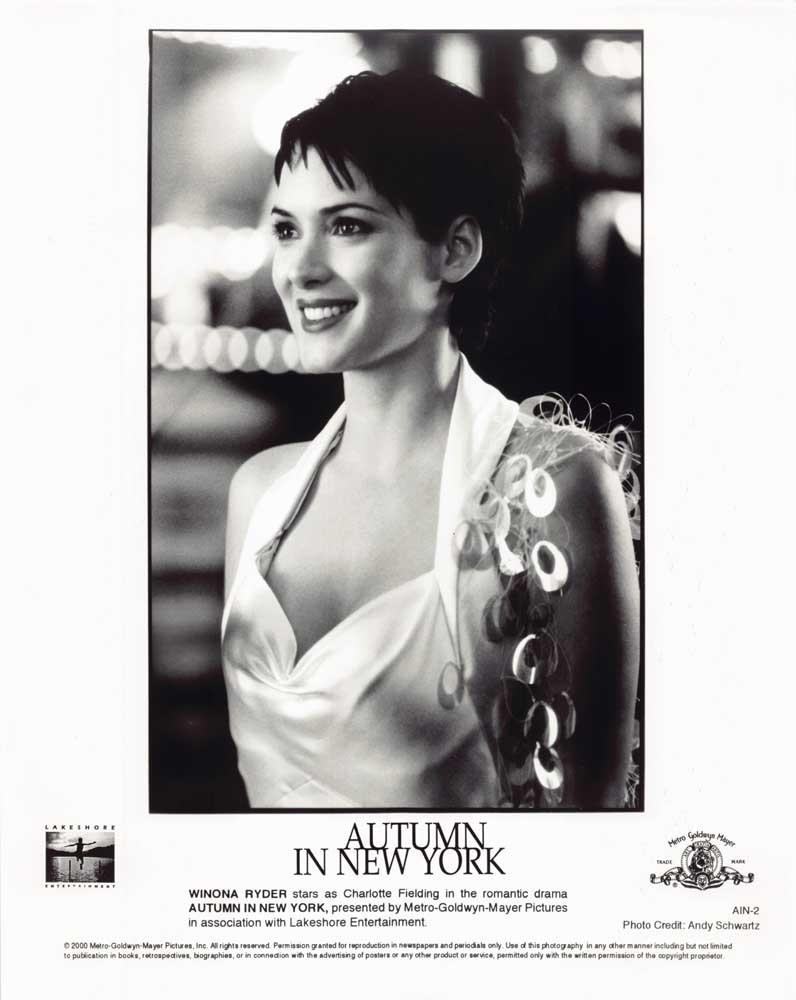 AUTUMN IN NEW YORK Winona Ryder original 8x10 press photo