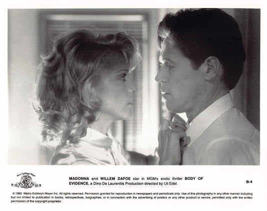 Madonna BODY OF EVIDENCE Willem Dafoe original press photo 1992