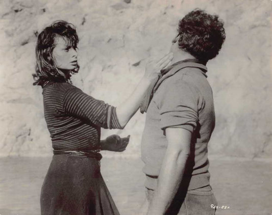 Sophia Loren BOY ON A DOLPHIN Jorge Mistral original 7½ x 9¾ cheek press photo 1957