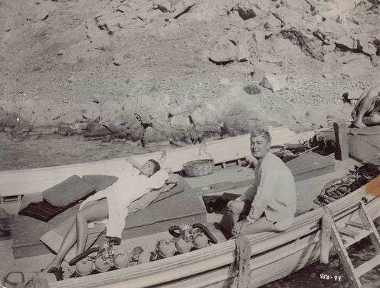 Sophia Loren BOY ON A DOLPHIN Jorge Mistral original 7½ x 9¾ boat press photo