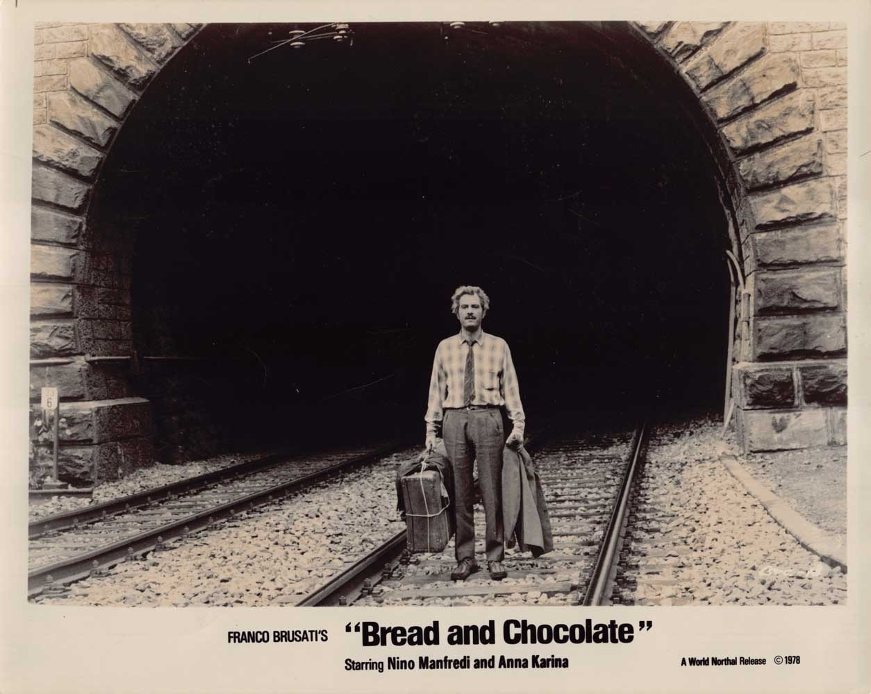 Nino Manfredi BREAD AND CHOCOLATE Anna Karina original 8x10 press photos 1974