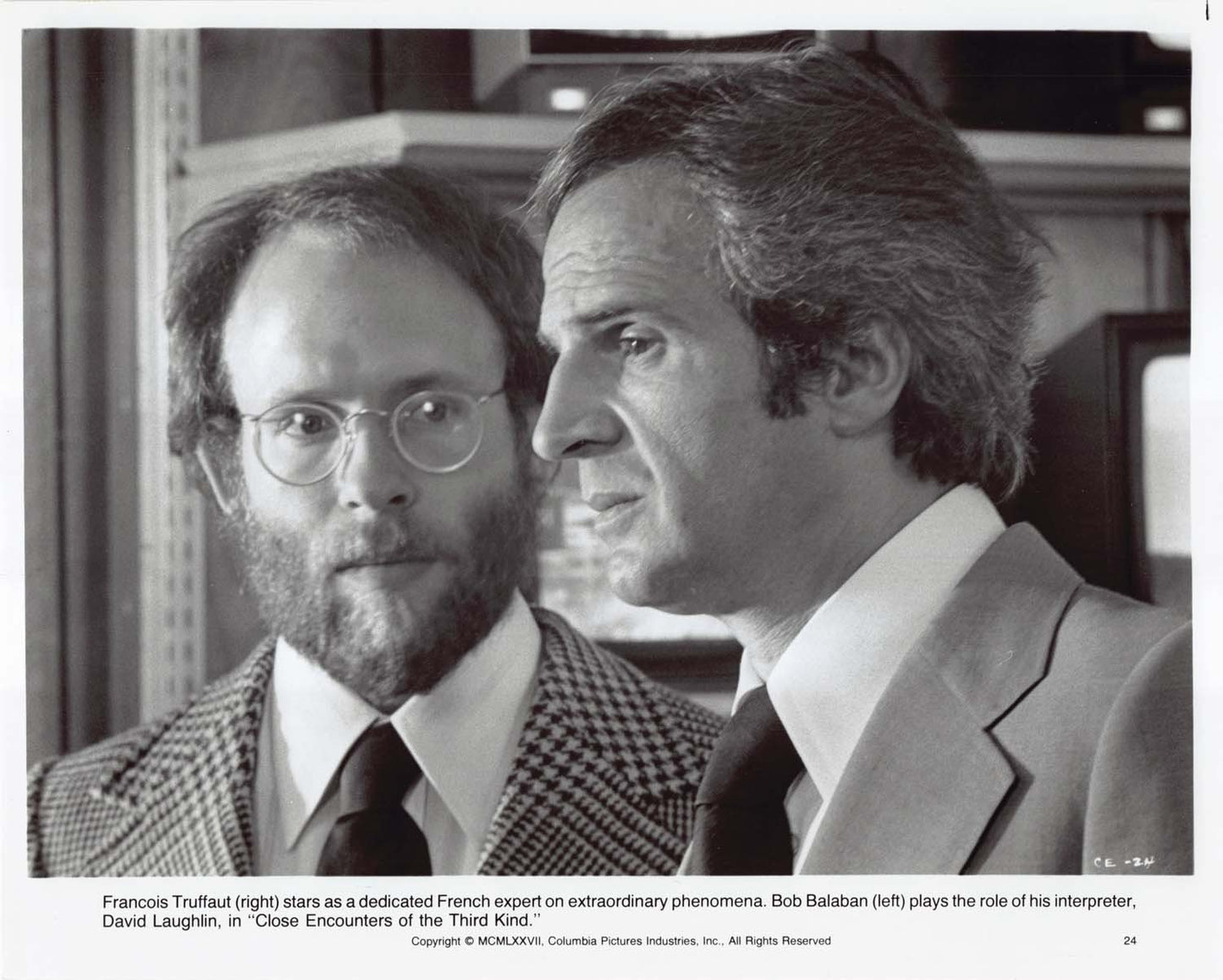 Richard Dreyfuss CLOSE ENCOUNTERS OF THE THIRD KIND original 24 press photos