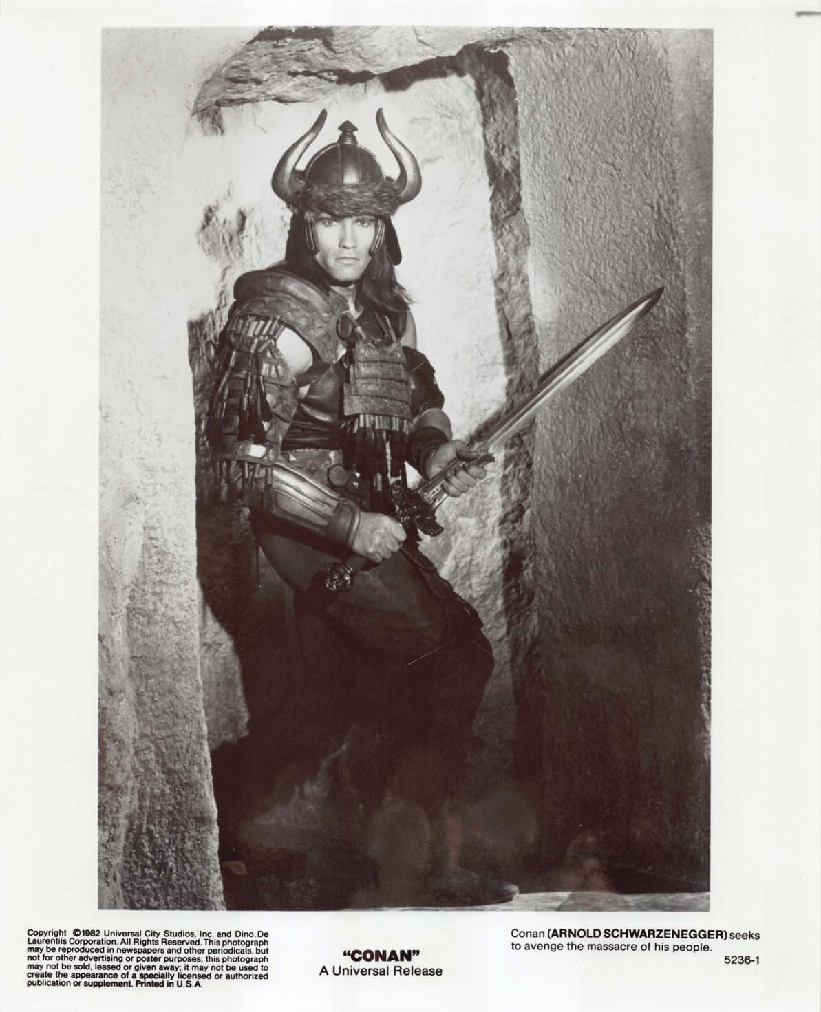 Arnold Schwarzenegger CONAN THE BARBARIAN original press kit photos 1982