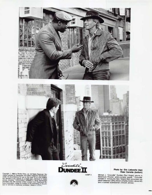Paul Hogan CROCODILE DUNDEE II Charles Dutton original 8x10 press photo 1988