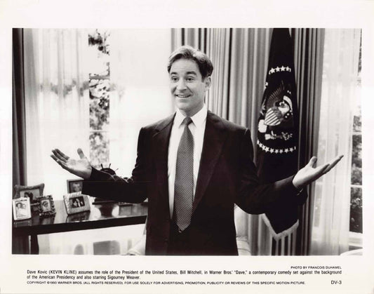 Kevin Kline DAVE Sigourney Weaver original press photos 1993