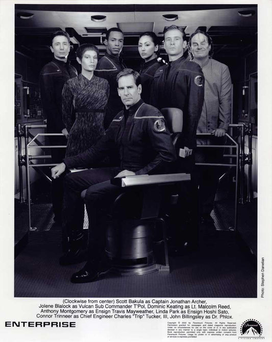 Scott Bakula STAR TREK ENTERPRISE Linda Park original 8x10 press photos 2001
