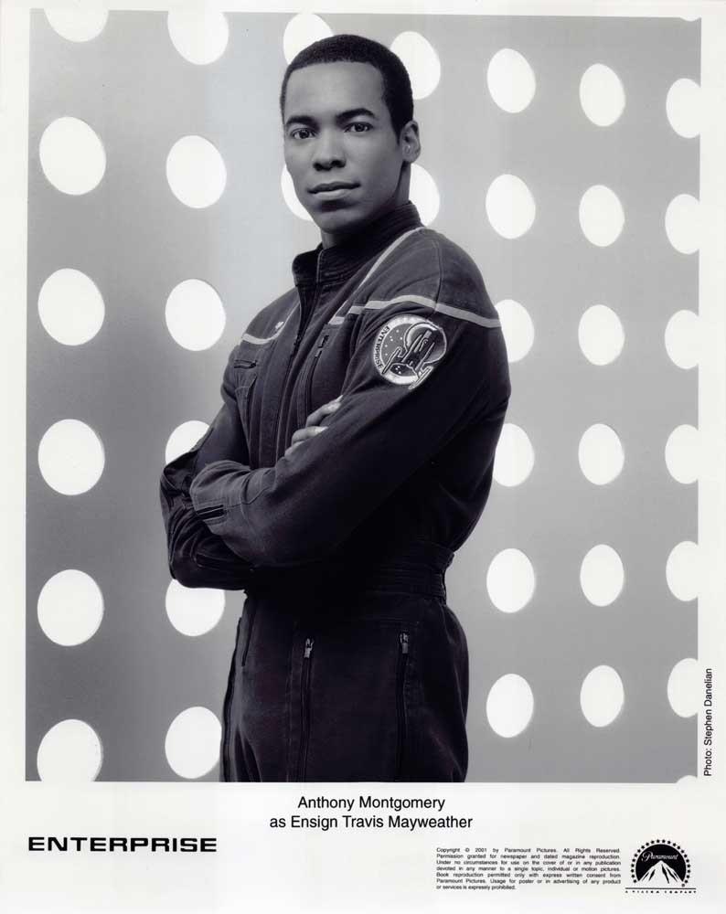 Scott Bakula STAR TREK ENTERPRISE Linda Park original 8x10 press photos 2001