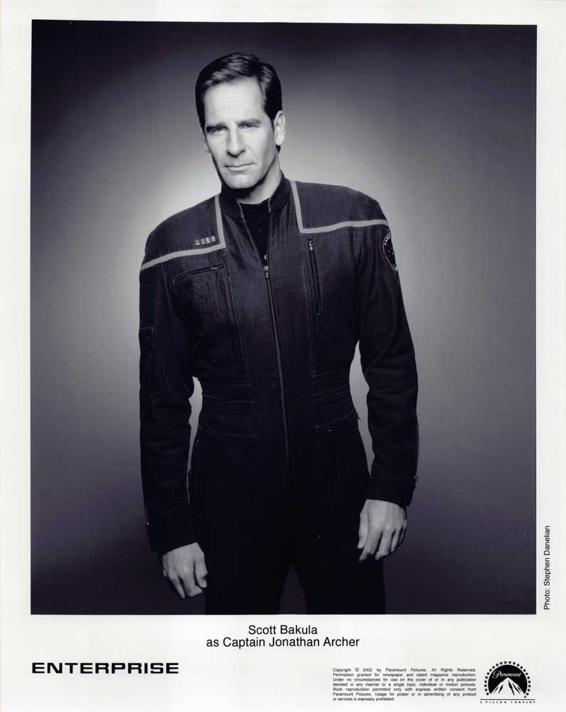 Scott Bakula STAR TREK ENTERPRISE Linda Park original 8x10 press photos 2001