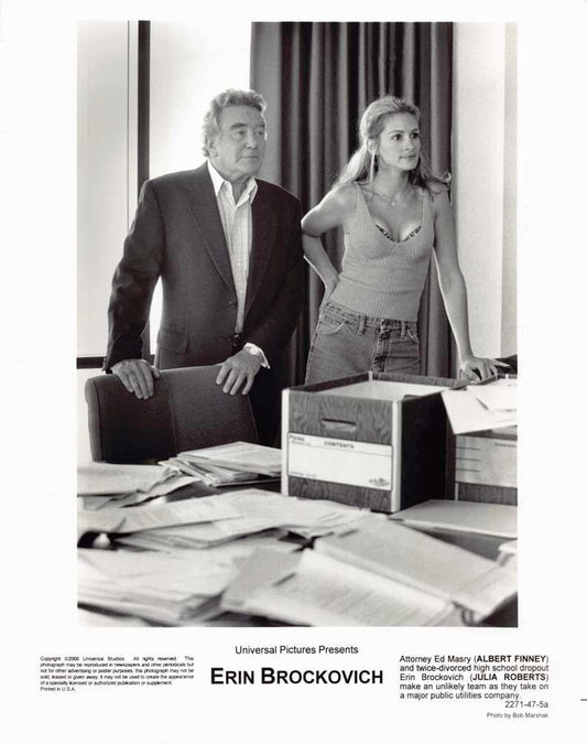 Albert Finney ERIN BROCKOVICH Julia Roberts original 8x10 press photo 2000