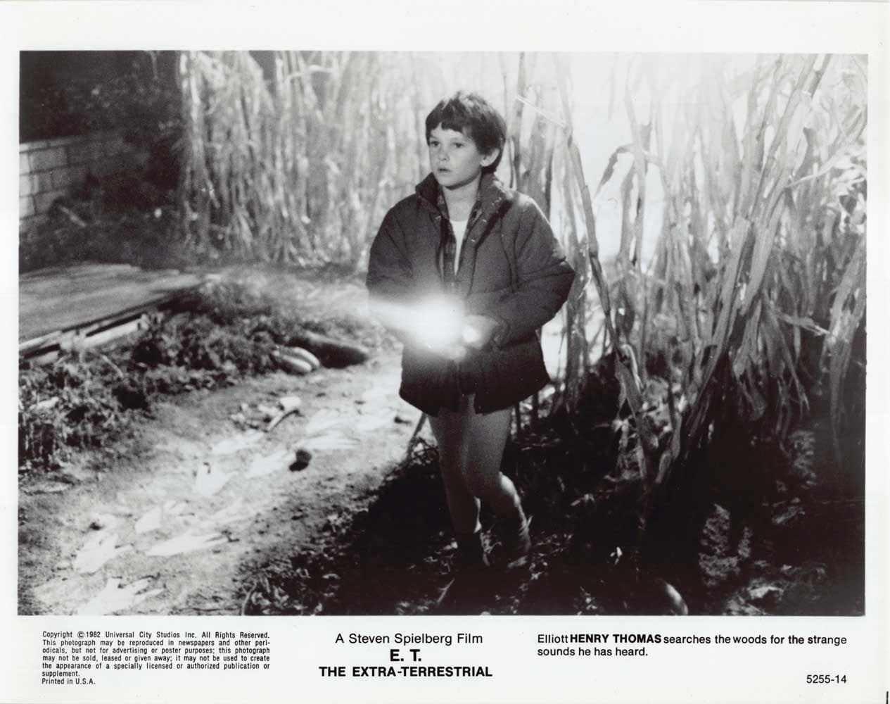 Henry Thomas E.T. EXTRA-TERRESTRIAL original press photos set 1982 Spielberg