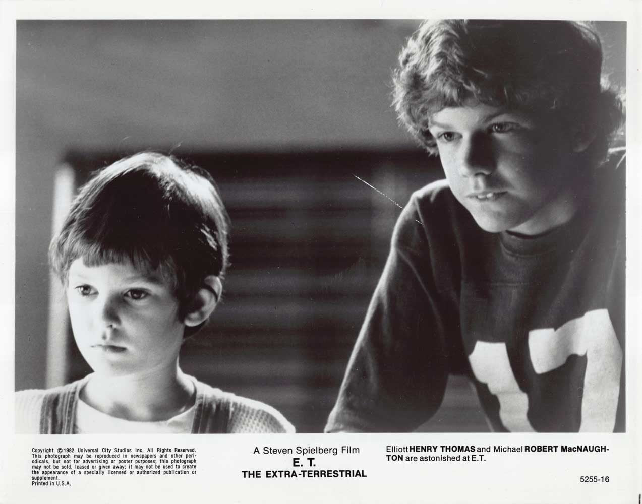 Henry Thomas E.T. EXTRA-TERRESTRIAL original press photos set 1982 Spielberg