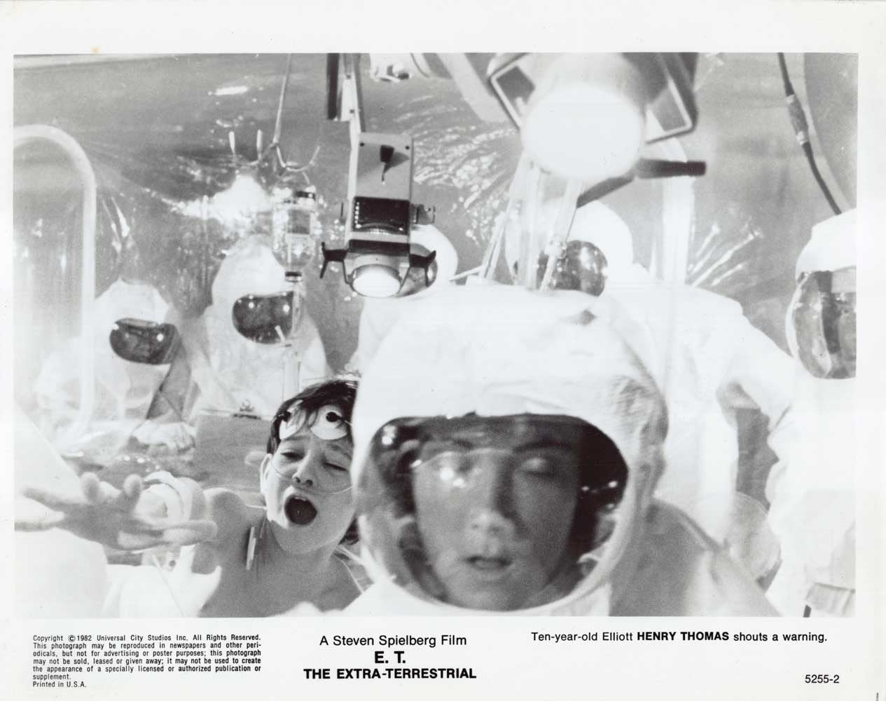 Henry Thomas E.T. EXTRA-TERRESTRIAL original press photos set 1982 Spielberg