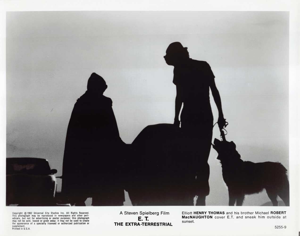 Henry Thomas E.T. EXTRA-TERRESTRIAL original press photos set 1982 Spielberg