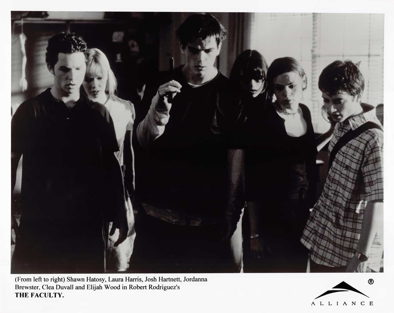 Elijah Wood THE FACULTY Josh Hartnett Usher original 8x10 press photos 1998