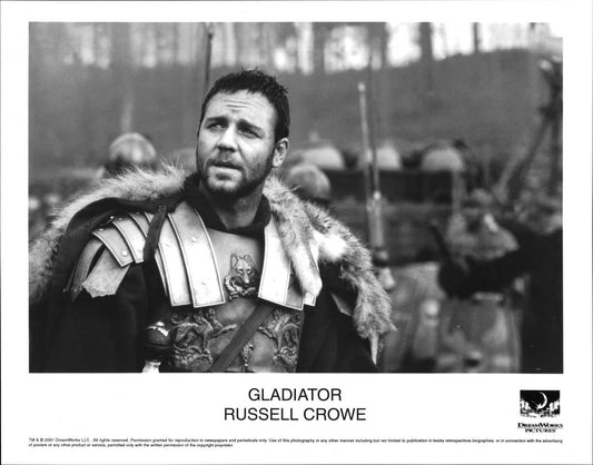 Russell Crowe GLADIATOR original 10x8 press photo 2001